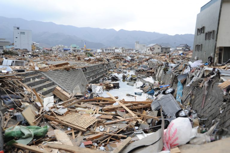 大地震後的城市